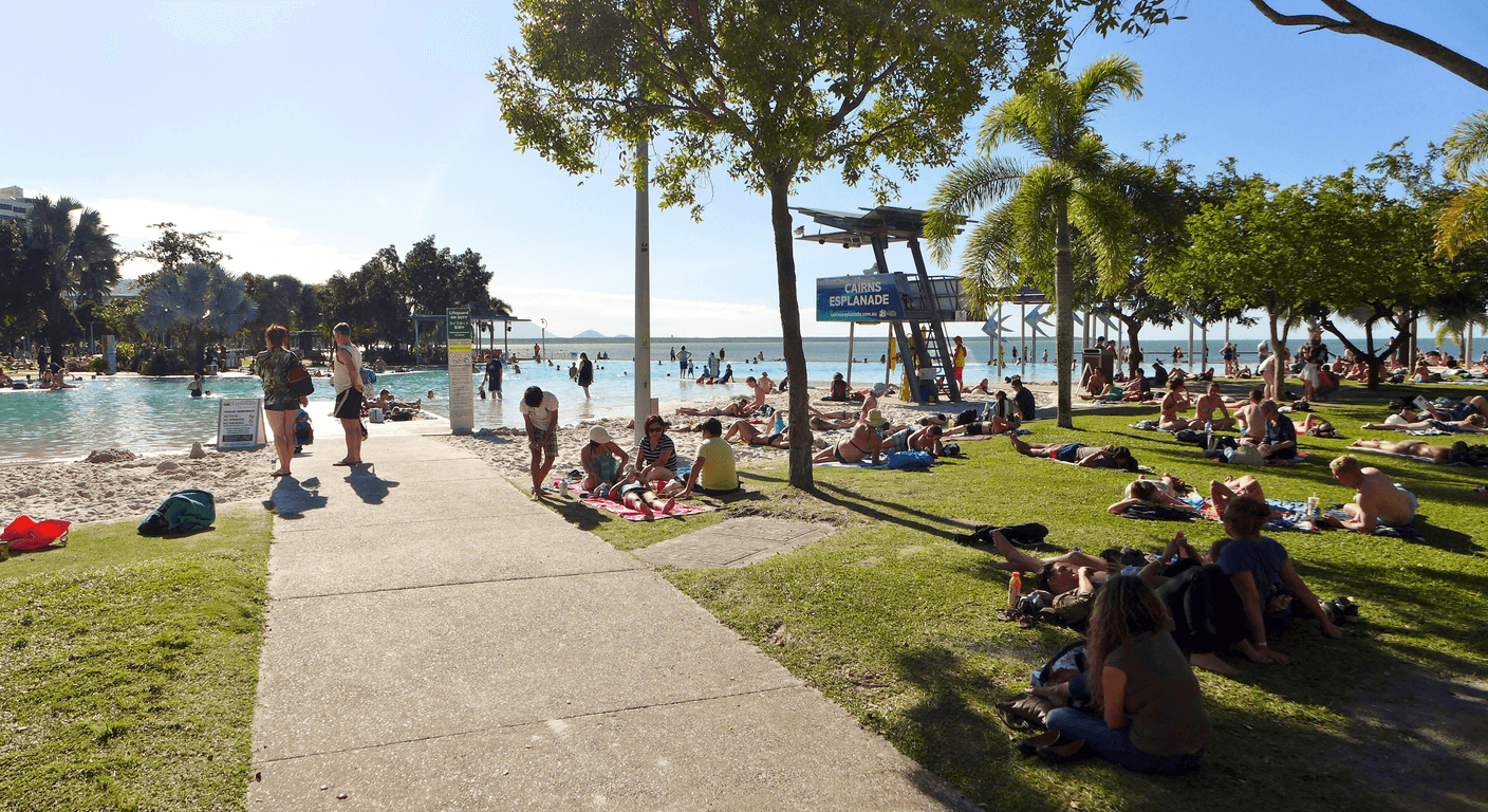 Cairns Esplanade: Lagoon, Markets and Tropical Food