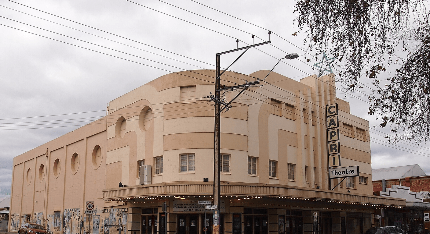 The Capri Theatre, Goodwood: Films with a Live Wurlitzer Overture