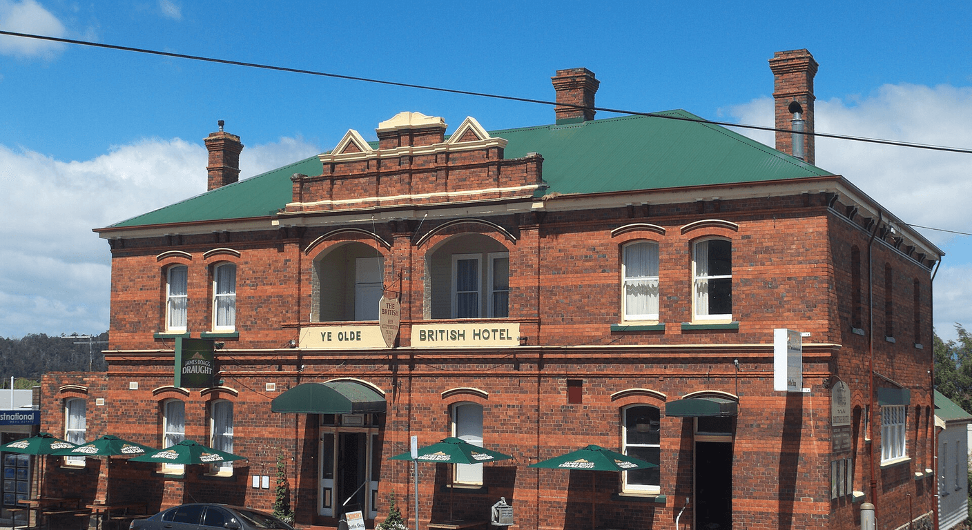 Deloraine: Riverside Craft Town in the Meander Valley