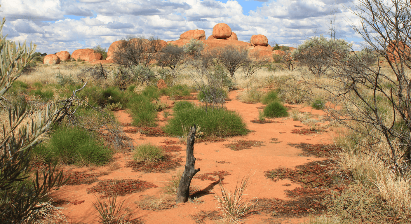 Karlu Karlu / Devils Marbles: Sunset Among the Giant Boulders