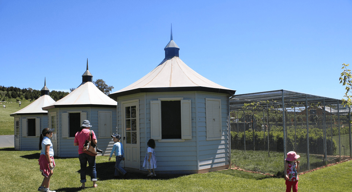 Mayfield Garden at Oberon: A Cool-Climate Garden on a Grand Scale