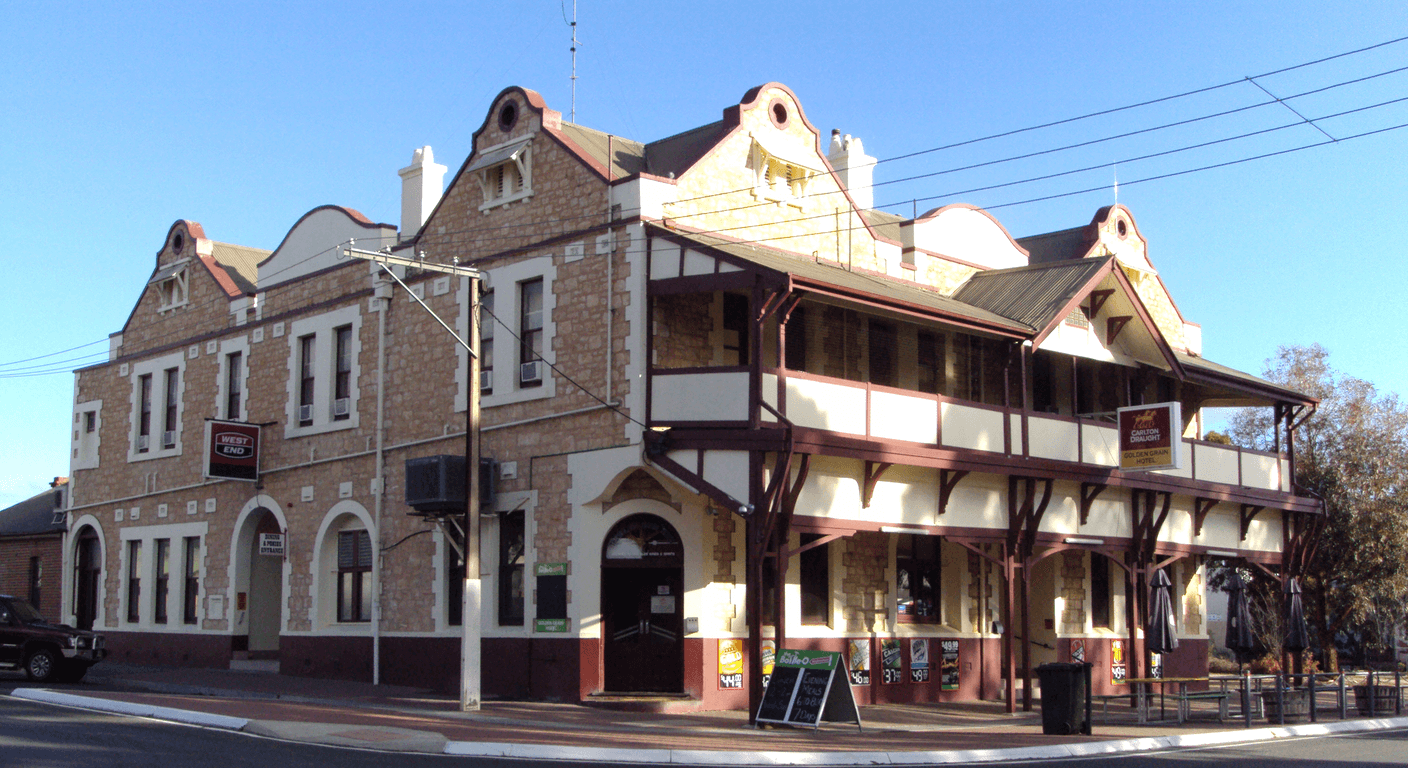 Where to Stay in Melbourne the Night Before Your Cruise