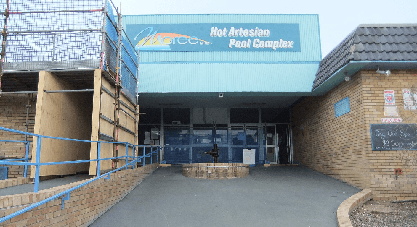 Moree's Artesian Baths: Warm Water from Two Kilometres Down
