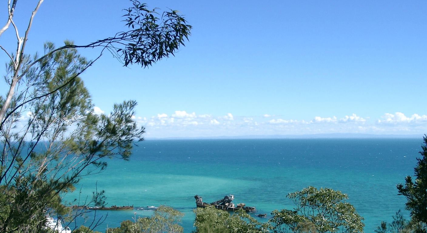 Moreton Island Day Cruise: Tangalooma Wrecks and Big Sand