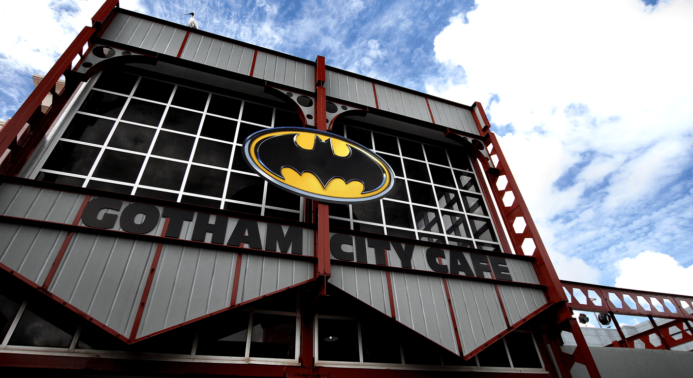 Movie World Gold Coast: An Over-50s Grandparent Guide