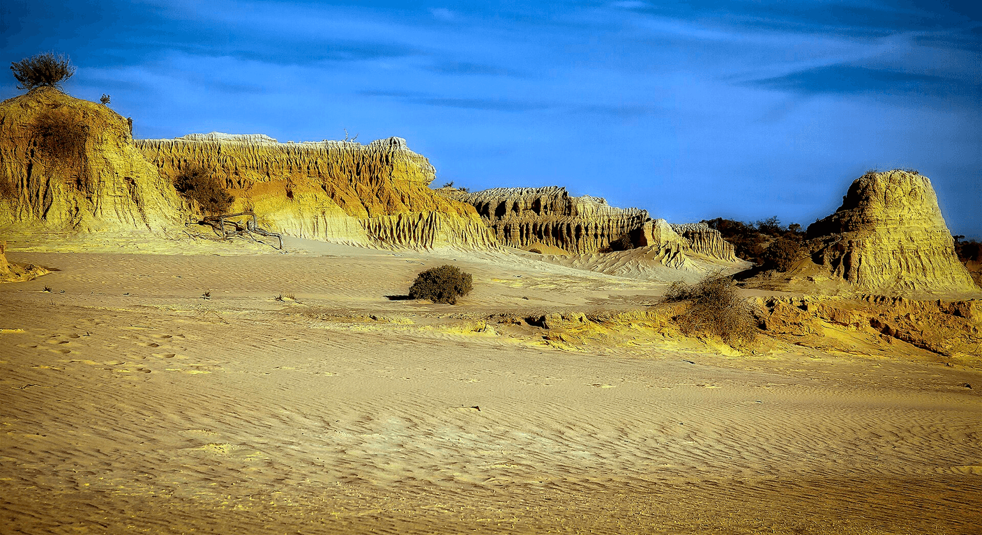 Mungo National Park: The Walls of China and Forty Thousand Years