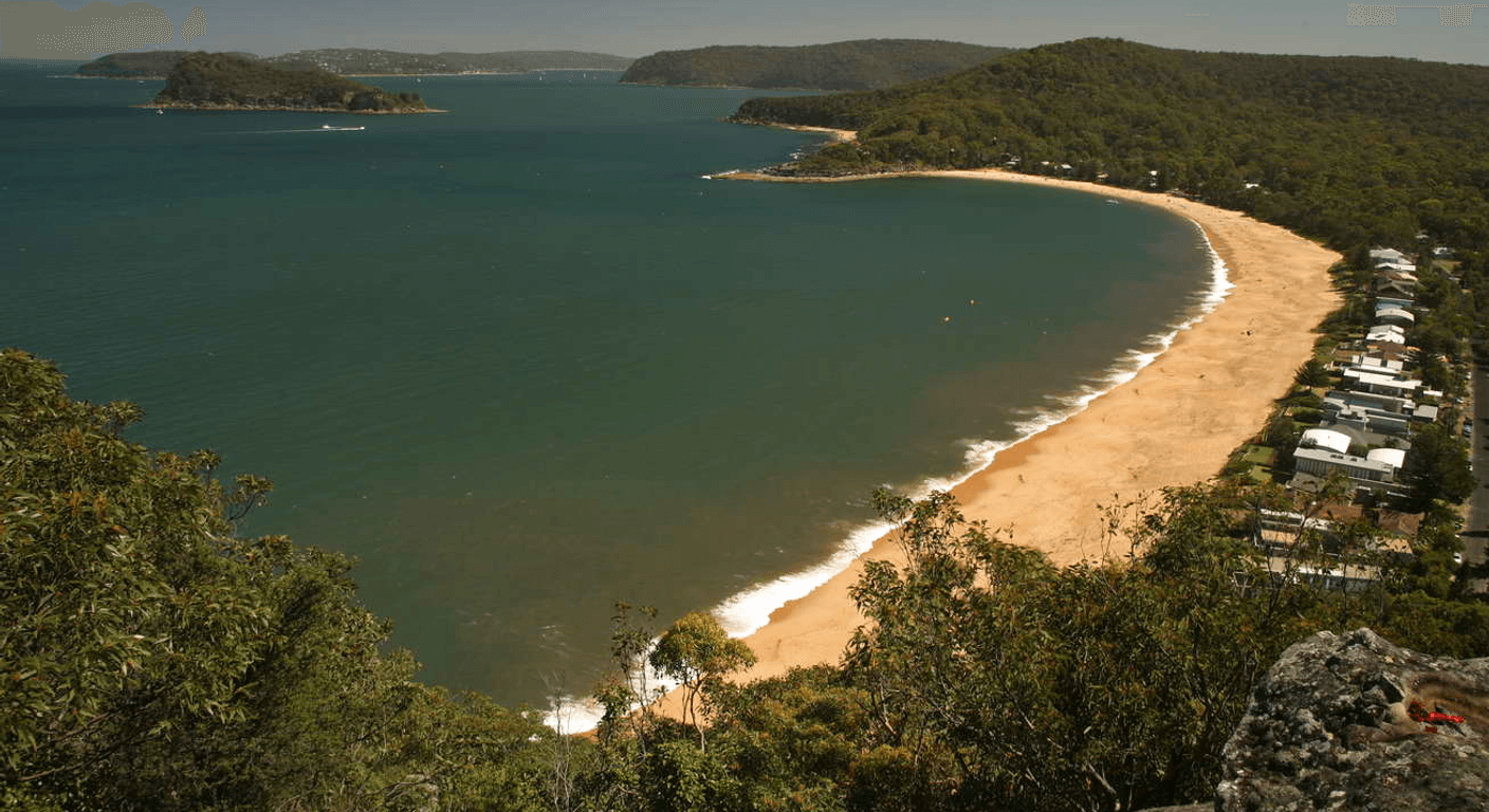 Pearl Beach and the Walk to Warrah Lookout